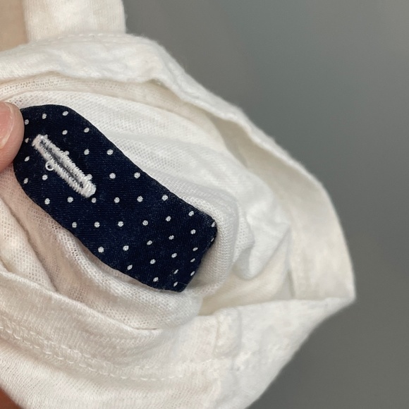 EUC Anthropologie Postmark Ruffle Flare Henley Top Size Medium - Picture 3 of 6